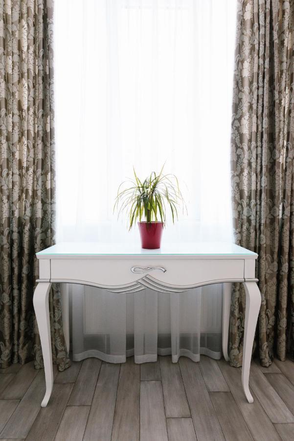 Luxury For Business & Pleasure Royal 3 Apartment Kiev Luaran gambar